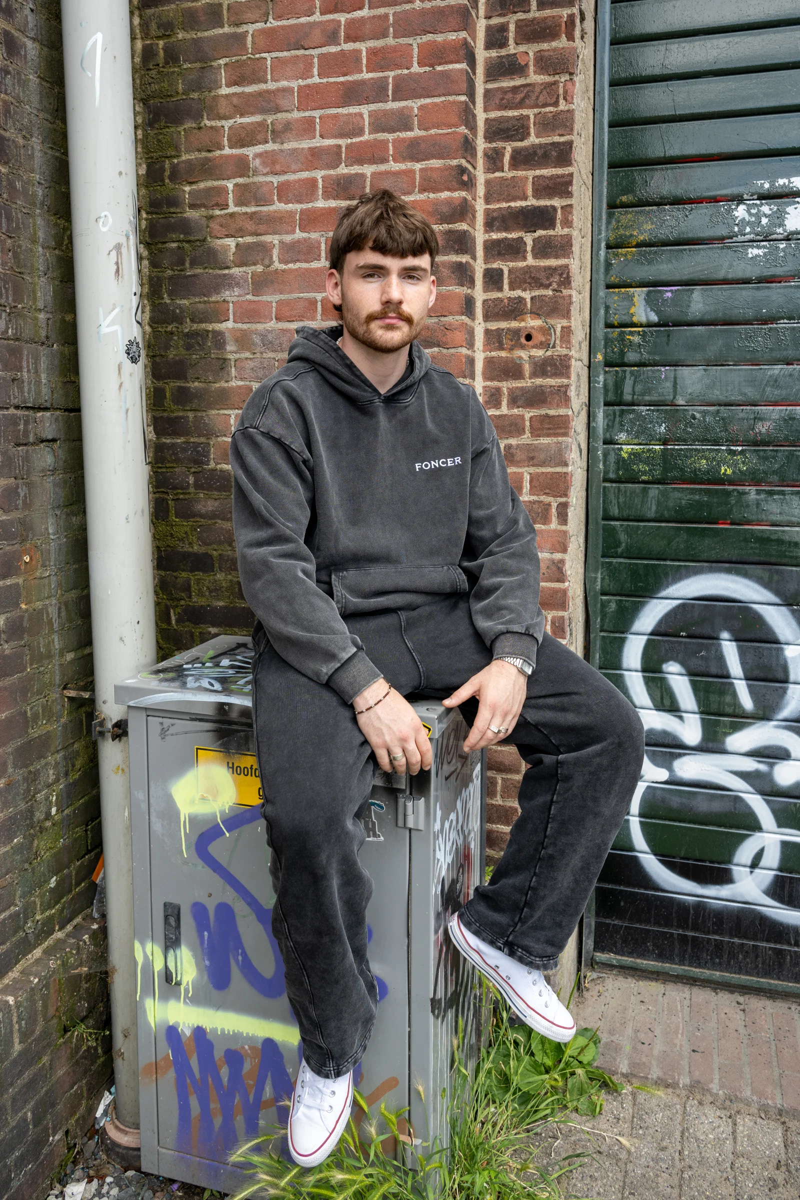 L'INITIAL hoodie