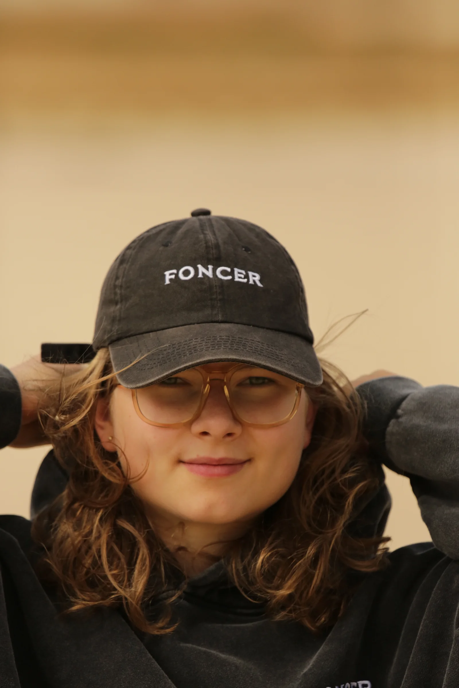 L'INITIAL cap